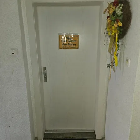Quarto em Acomodações Particulares Mit Wlan Fuer Studenten Oder Auch Urlauber !