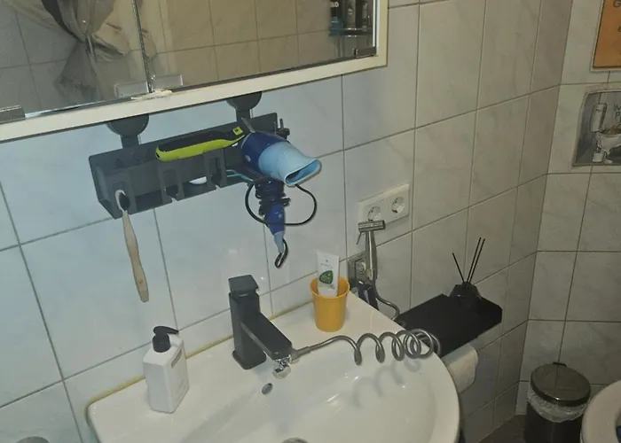 Rum i privatbostad Guenstig Und Gemuetliche *